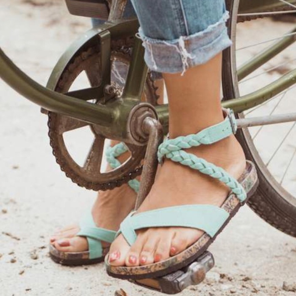 Muk Luks Estelle Sandal in Jade | Sz 10